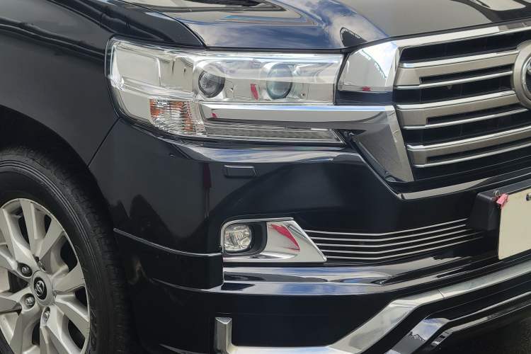 Used Toyota Land Cruiser 2016 4.6L GX-R Middle East Exterior 2