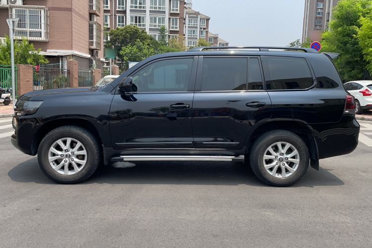 Used Toyota Land Cruiser 2016 4.0L Automatic Transmission Middle East Version Exterior 2