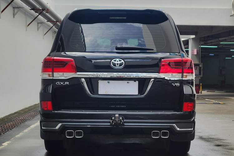 Used Toyota Land Cruiser 2016 4.6L GX-R Middle East Exterior 4