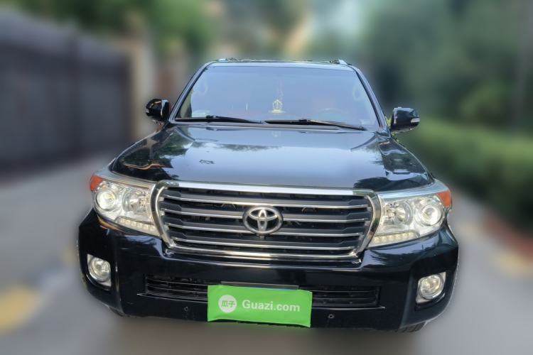 Used Toyota Land Cruiser  Front