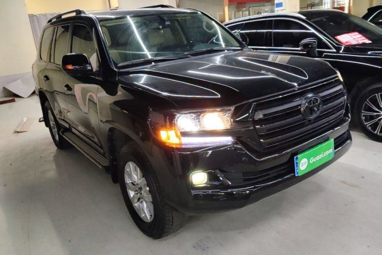 Used Toyota Land Cruiser 2016 4.0L Automatic Transmission Middle East Version Front Right 45 Deg