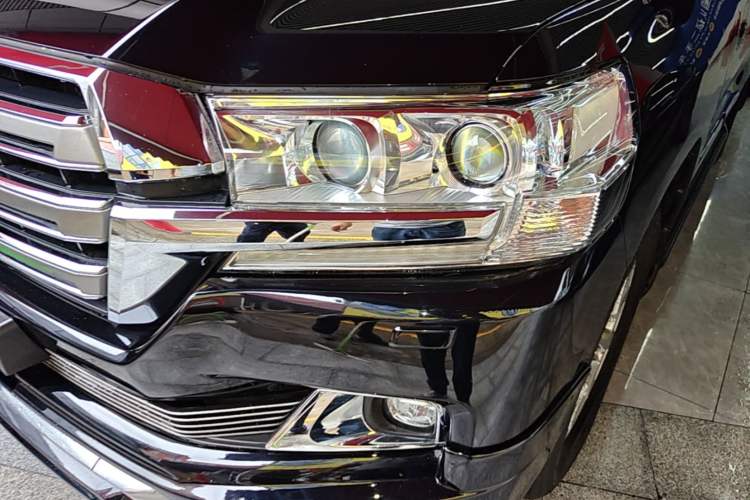 Used Toyota Land Cruiser 2016 4.6L GX-R Middle East Left Front Headlight