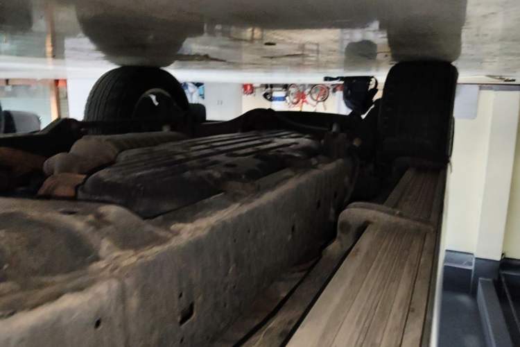 Used Toyota Land Cruiser 2016 4.0L Automatic Transmission Middle East Version Right Side Sill