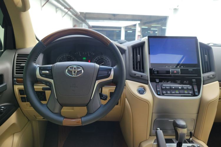 Used Toyota Land Cruiser 2016 4.6L GX-R Middle East Steering Wheel