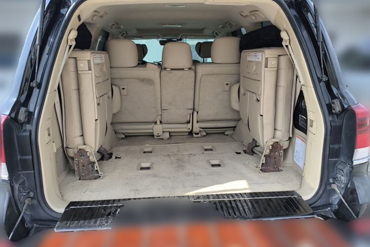 Used Toyota Land Cruiser 2016 4.6L GX-R Middle East Trunk