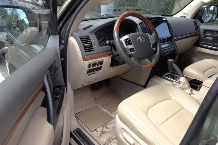 Used Toyota Land Cruiser  Driver Seat