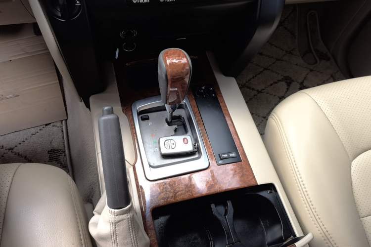 Used Toyota Land Cruiser  Gear Lever