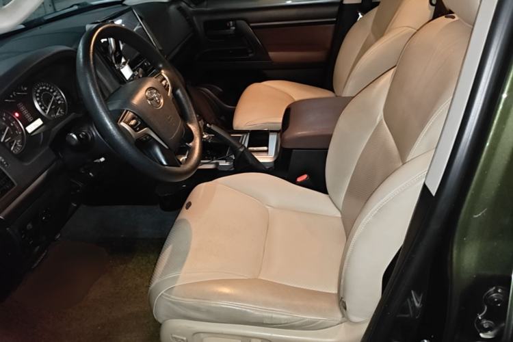 Used Toyota Land Cruiser 2016 4.0L GX 5-Seater U.S. Specification Left Front Seat