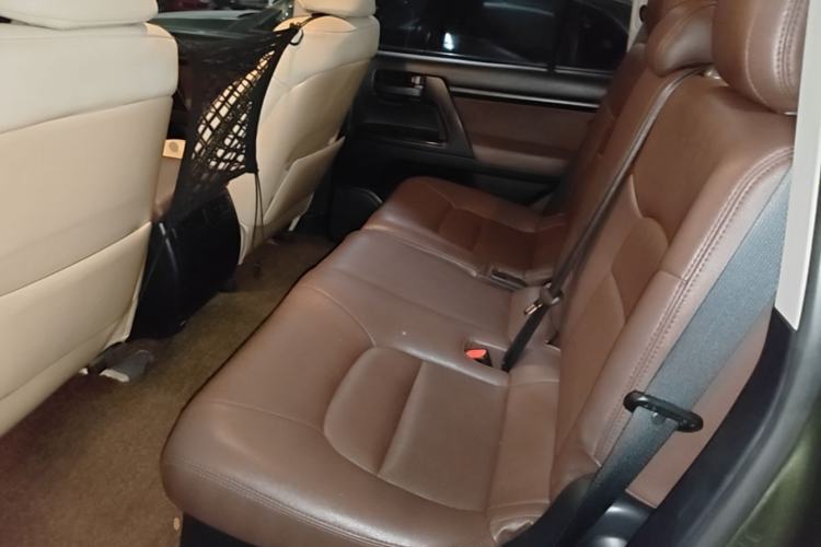 Used Toyota Land Cruiser 2016 4.0L GX 5-Seater U.S. Specification Left Rear Seat