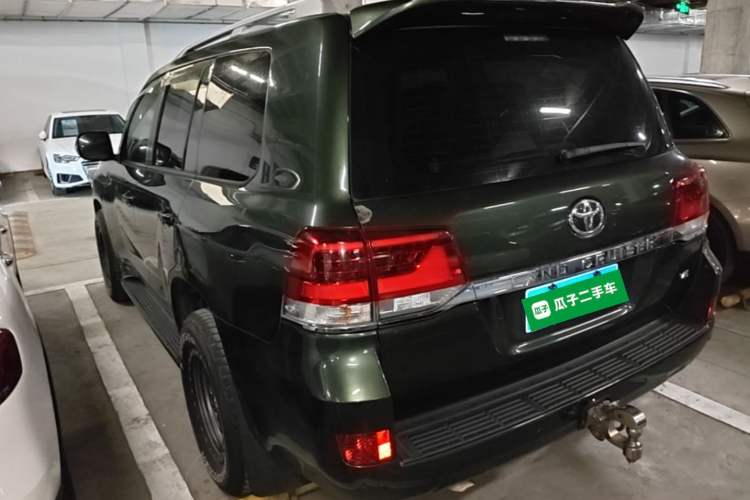 Used Toyota Land Cruiser 2016 4.0L GX 5-Seater U.S. Specification Rear Left 45 Deg