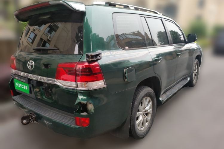 Used Toyota Land Cruiser 2016 4.0L Gasoline 8-Seater Middle East Version Rear Right 45 Deg