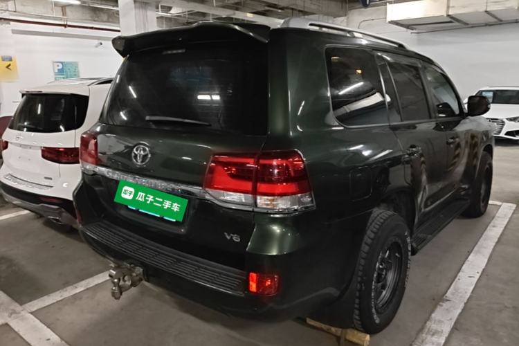 Used Toyota Land Cruiser 2016 4.0L GX 5-Seater U.S. Specification Rear Right 45 Deg