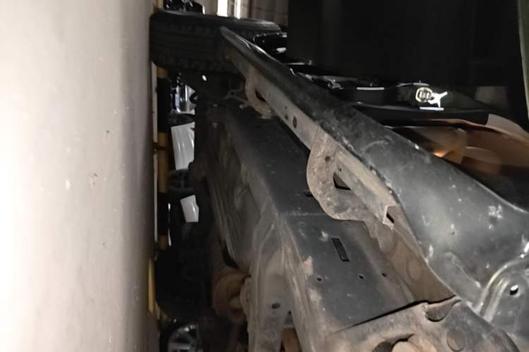 Used Toyota Land Cruiser 2016 4.0L GX 5-Seater U.S. Specification Right Side Sill