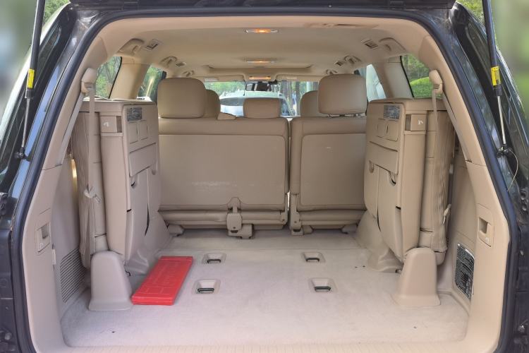 Used Toyota Land Cruiser  Trunk