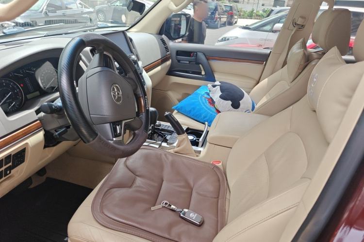 Used Toyota Land Cruiser 2016 4.0L Gasoline 8-Seater U.S. Specification Left Front Seat