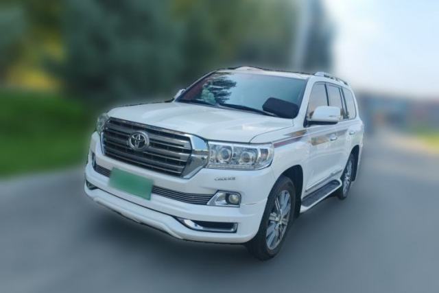 Toyota Land Cruiser Toyota Land Cruiser, registered in 2016, automatic transmission, gasoline, 4.0L engine, 5 seats (parallel import). usado