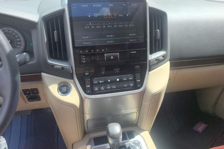 Used Toyota Land Cruiser  Audio And AC Panel