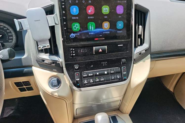 Used Toyota Land Cruiser  Audio And AC Panel