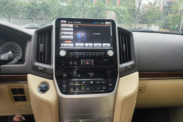 Used Toyota Land Cruiser 2016 4.0L Gasoline 8-Seater Middle East Version Audio And AC Panel