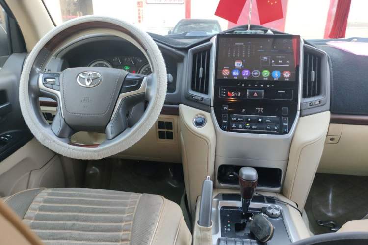 Used Toyota Land Cruiser 2016 4.0L GX 5-Seater U.S. Specification Audio And AC Panel