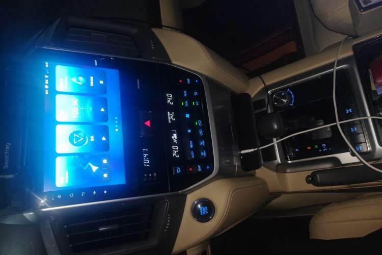 Used Toyota Land Cruiser  Audio And AC Panel