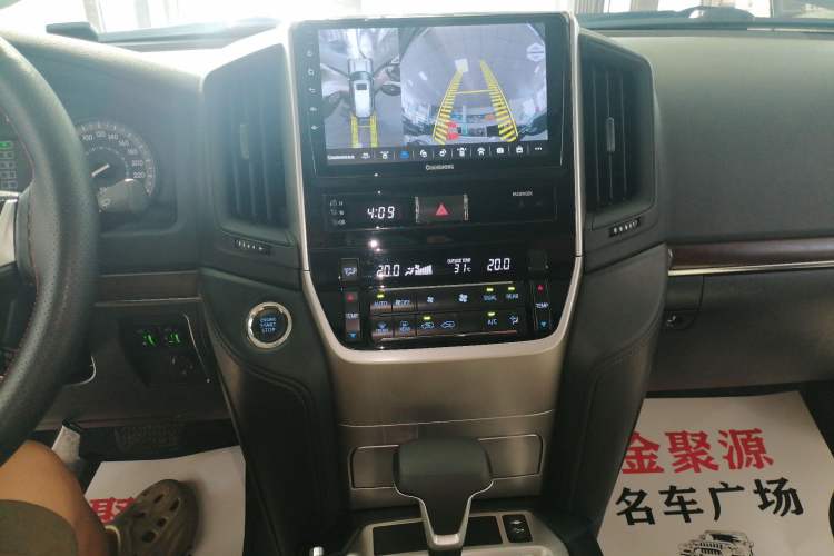Used Toyota Land Cruiser 2016 4.0L Gasoline 8-Seater Middle East Version Audio And AC Panel