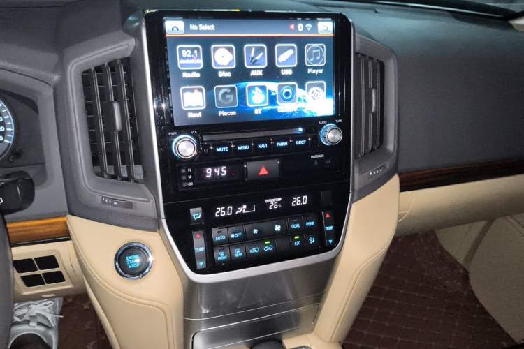 Used Toyota Land Cruiser 2016 4.6L GX-R Middle East Audio And AC Panel