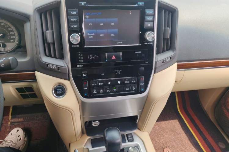 Used Toyota Land Cruiser  Audio And AC Panel