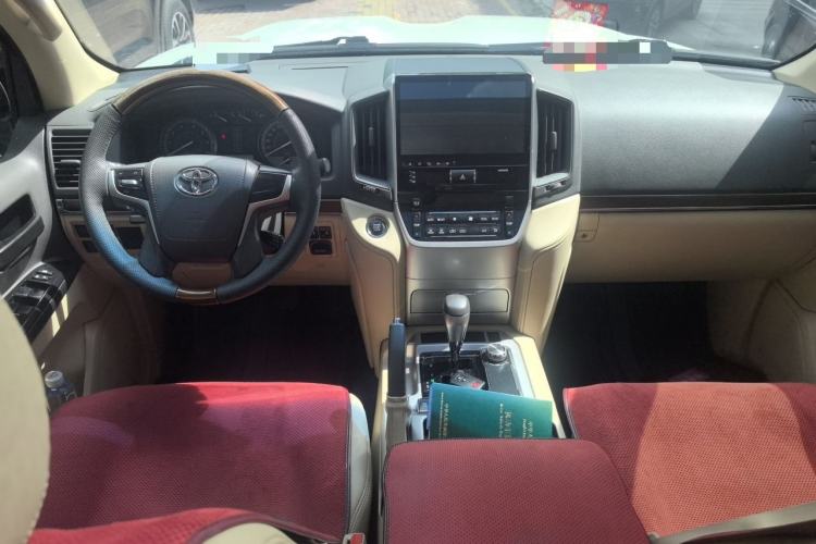 Used Toyota Land Cruiser  Center Console