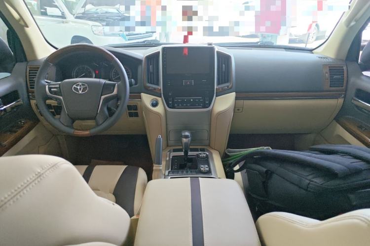 Used Toyota Land Cruiser  Center Console