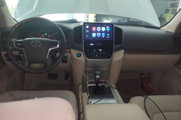 Used Toyota Land Cruiser 2016 4.0L Gasoline 8-Seater U.S. Specification Center Console