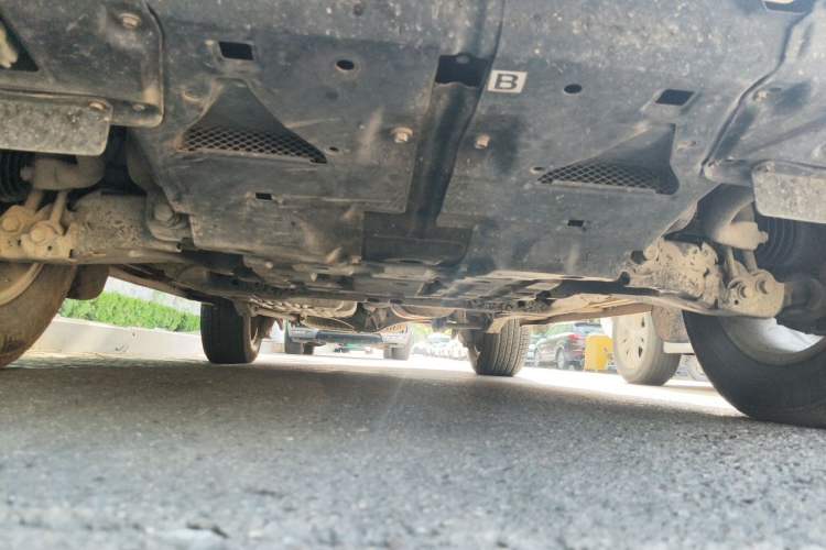 Used Toyota Land Cruiser 2016 4.0L Gasoline 8-Seater Middle East Version Chassis Front