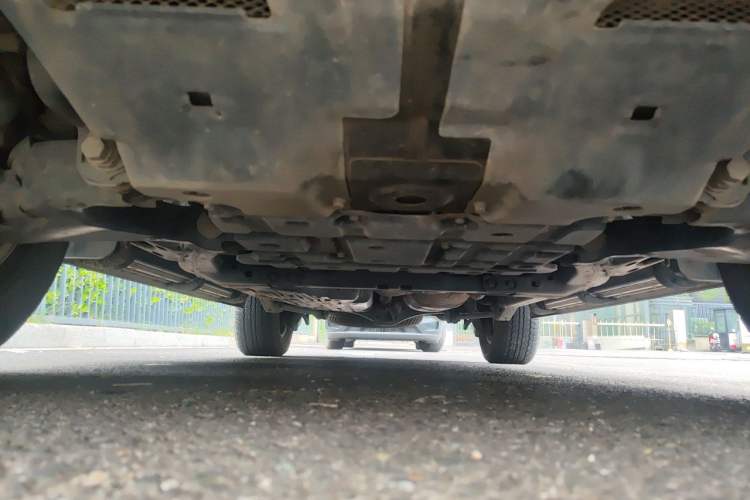Used Toyota Land Cruiser 2016 4.0L Gasoline 8-Seater Middle East Version Chassis Front
