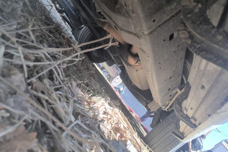 Used Toyota Land Cruiser  Chassis Front Left