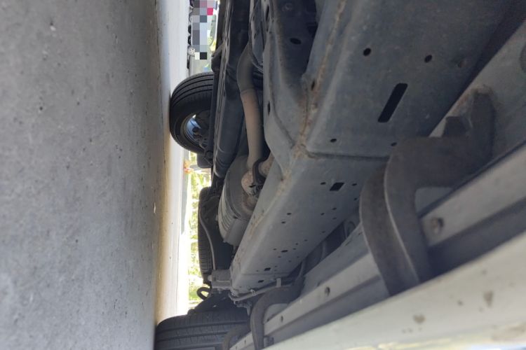 Used Toyota Land Cruiser 2016 4.0L GX-R Eight-Cylinder Dual Differential – Middle East Chassis Front Left