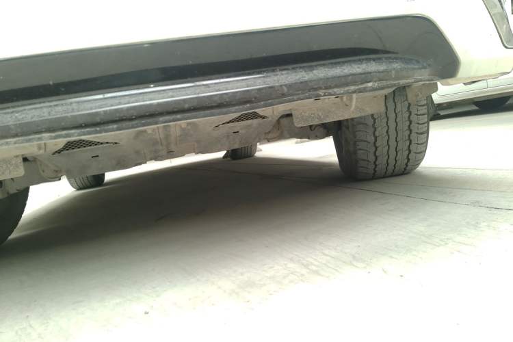 Used Toyota Land Cruiser  Chassis Front Right