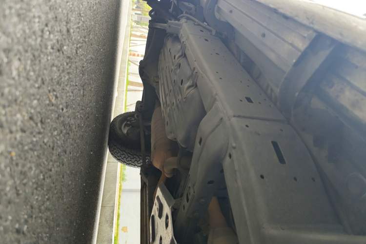 Used Toyota Land Cruiser  Chassis Front Right