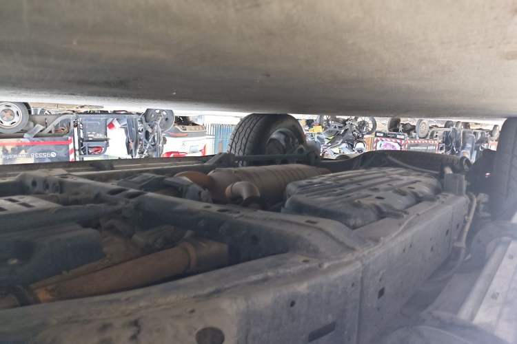 Used Toyota Land Cruiser 2016 4.6L GX-R Middle East Chassis Front Right