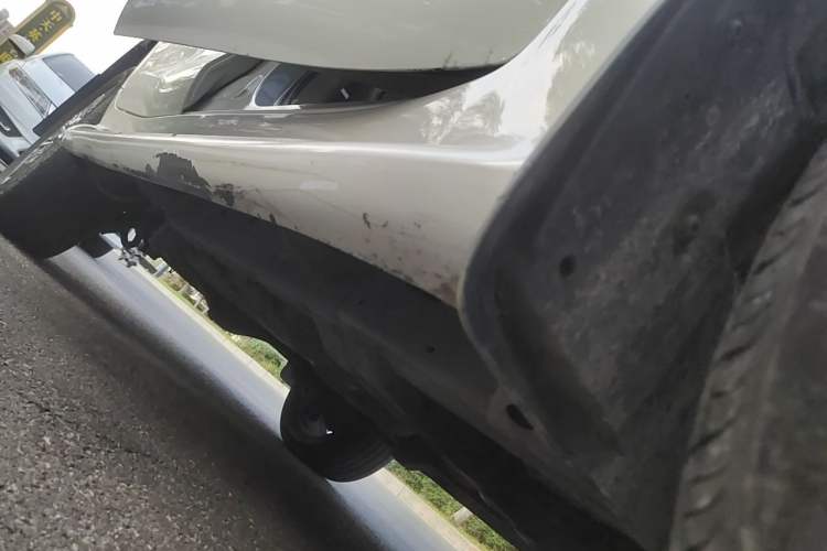 Used Toyota Land Cruiser 2016 4.0 GX-R Dual Fuel Dual Differential – Middle East Chassis Front Right