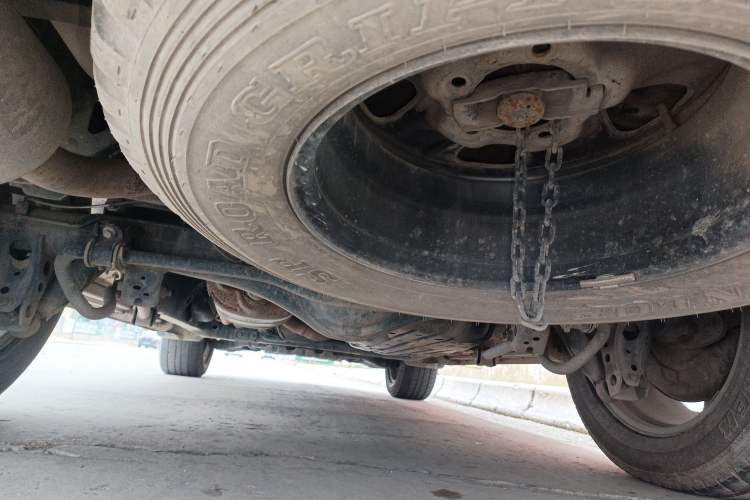 Used Toyota Land Cruiser 2016 4.0 GX-R Dual Fuel Dual Differential – Middle East Chassis Rear