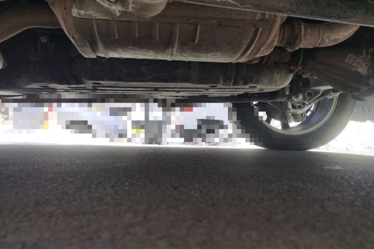Used Toyota Land Cruiser 2016 4.0L Gasoline 8-Seater Middle East Version Chassis Rear Left