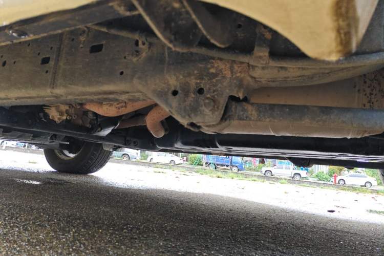 Used Toyota Land Cruiser 2016 4.0L Gasoline 8-Seater Middle East Version Chassis Rear Left