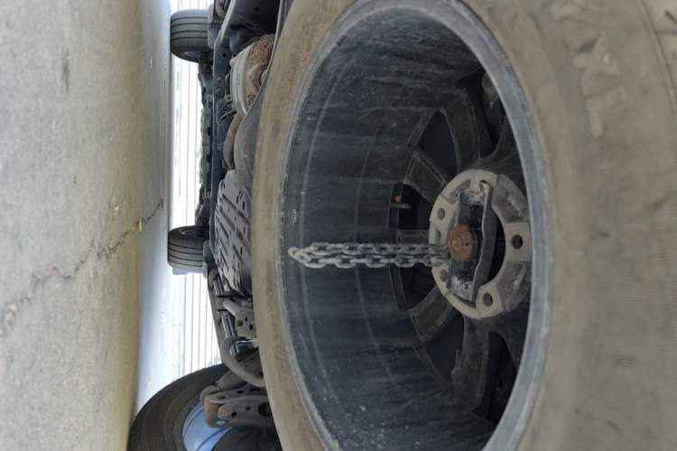 Used Toyota Land Cruiser 2016 4.0L GX-R Eight-Cylinder Dual Differential – Middle East Chassis Rear