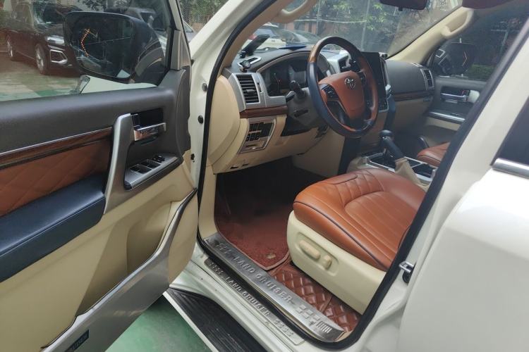 Used Toyota Land Cruiser  Driver Seat