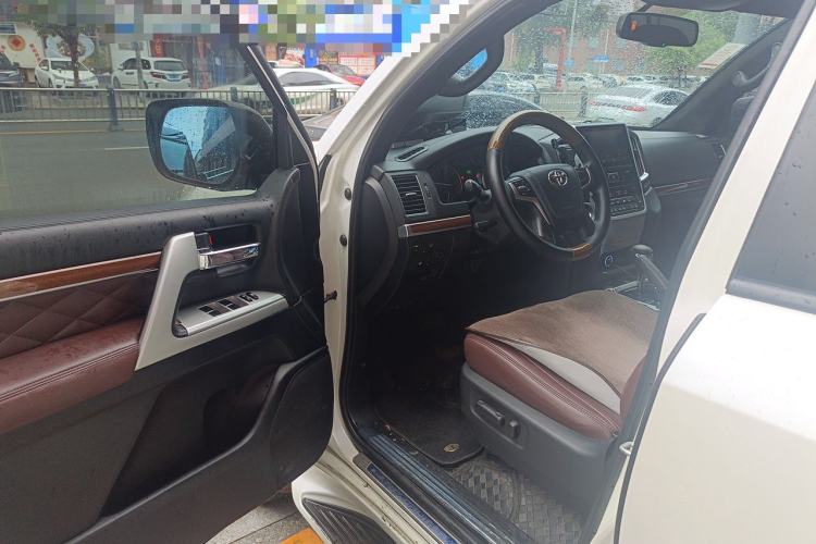 Used Toyota Land Cruiser  Driver Seat