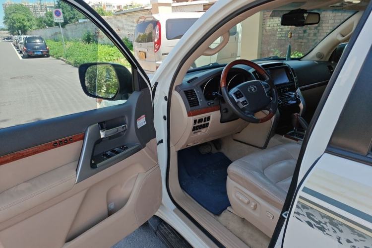 Used Toyota Land Cruiser  Driver Seat