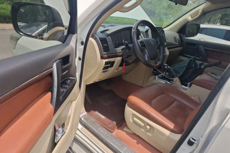 Used Toyota Land Cruiser  Driver Seat