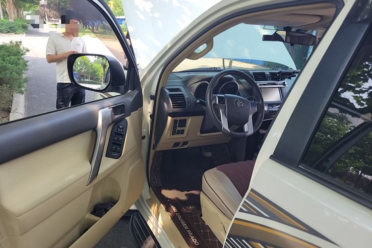 Used Toyota Land Cruiser  Driver Seat