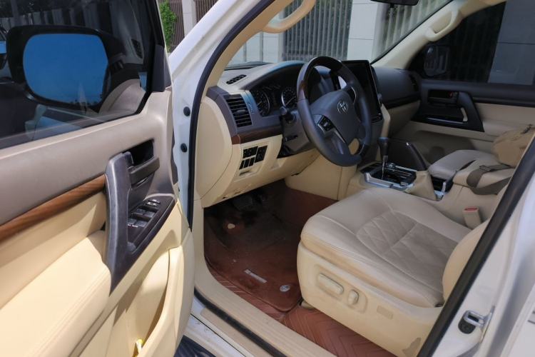 Used Toyota Land Cruiser  Driver Seat