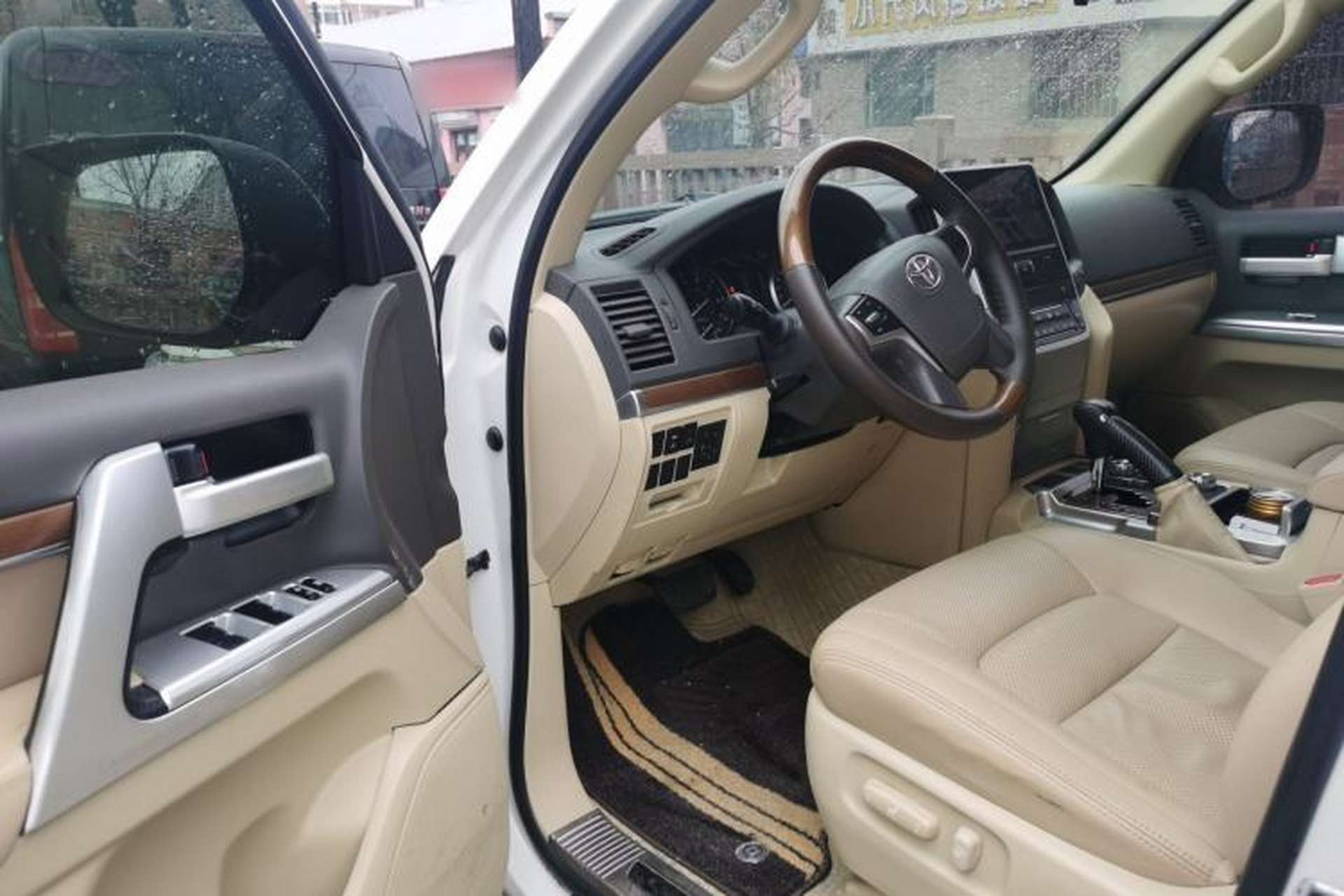 Used Toyota Land Cruiser 2016 4.0L GX 5-Seater U.S. Specification Driver Seat